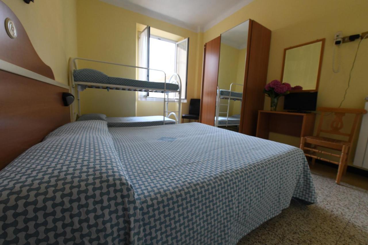 Hotel Villa Maria & Apartment Varazze Εξωτερικό φωτογραφία