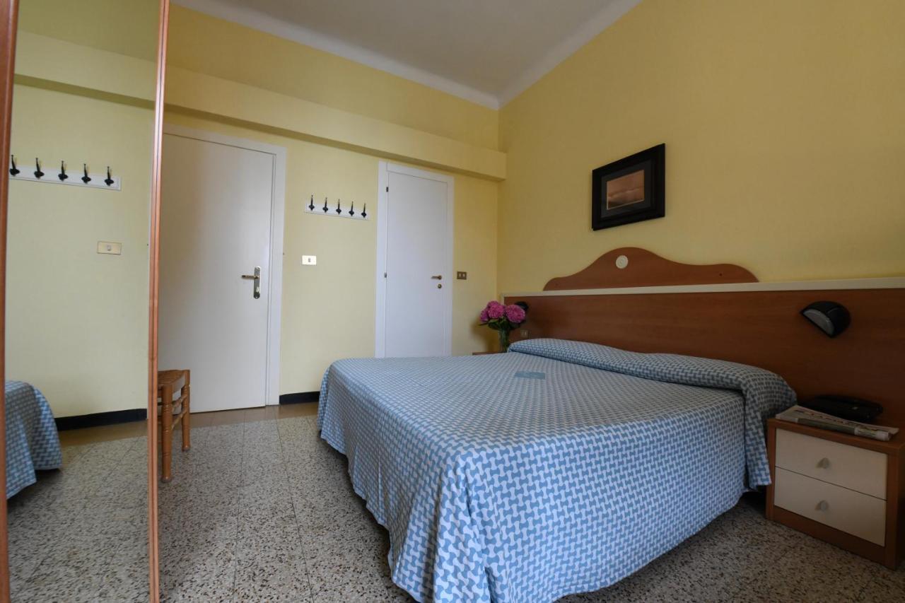 Hotel Villa Maria & Apartment Varazze Εξωτερικό φωτογραφία